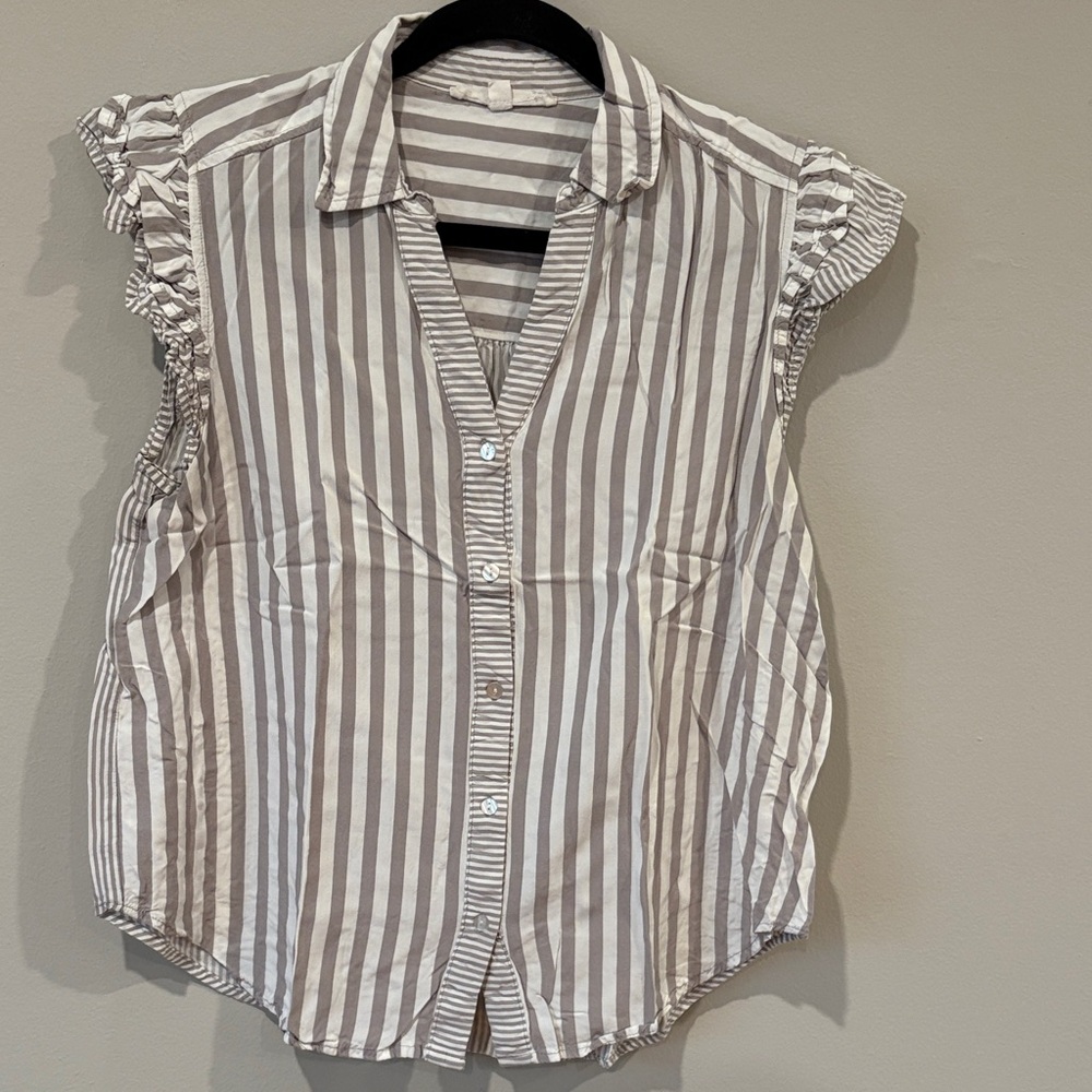Jane and Delancey Gray Striped Button Down Shirt